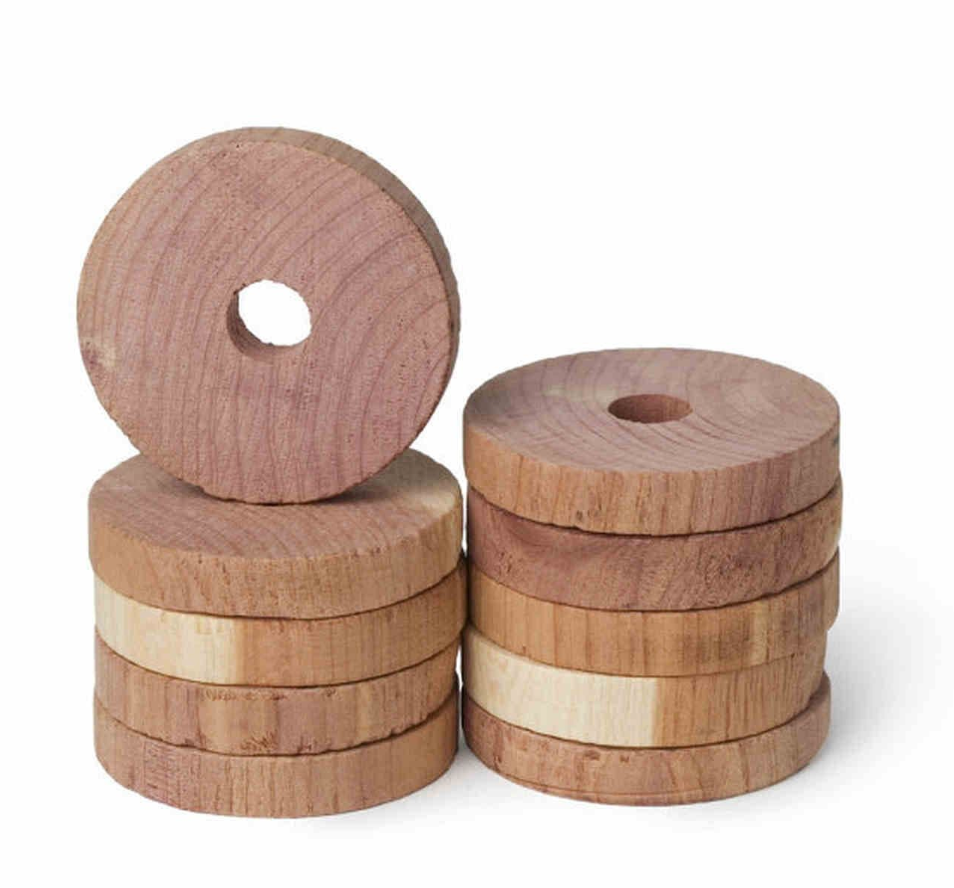 Red Cedar Sachet 5 Piece by Redecker, featuring natural cedar wood construction.