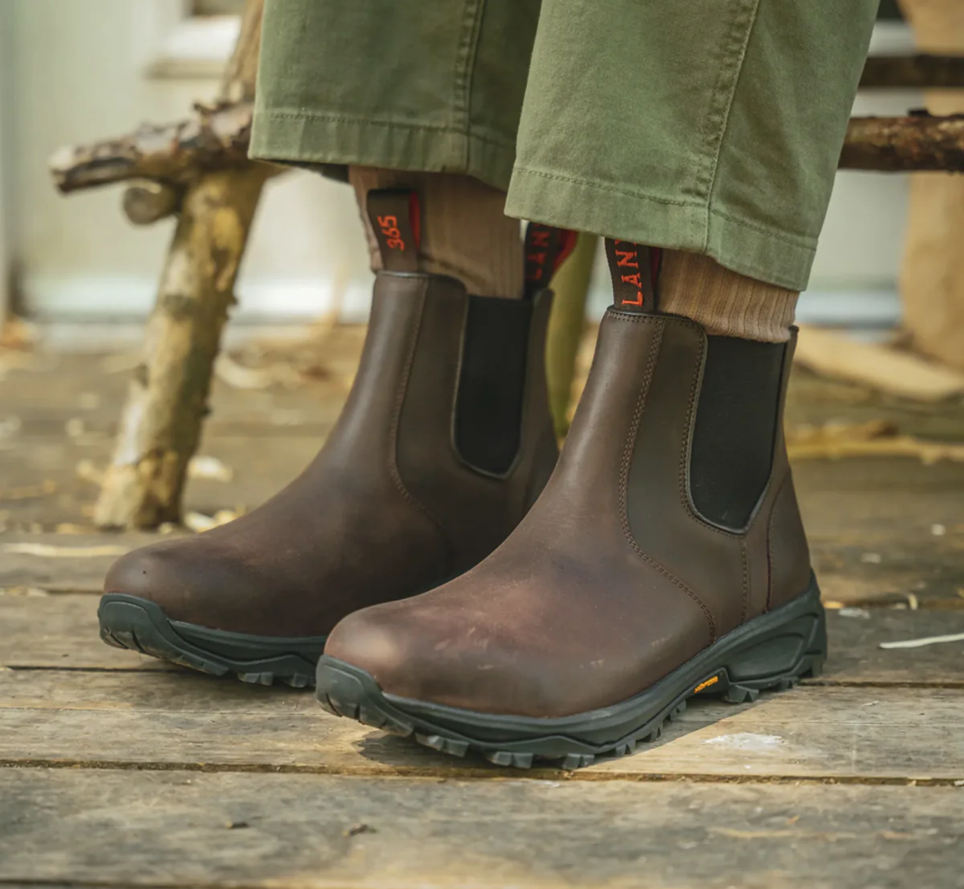 Ribchester - Brown Distressed | Lanx | Burrows & Hare